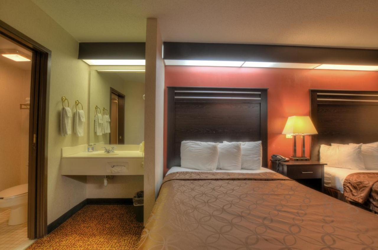 Smoky Mountain Inn & Suites Cherokee Ngoại thất bức ảnh