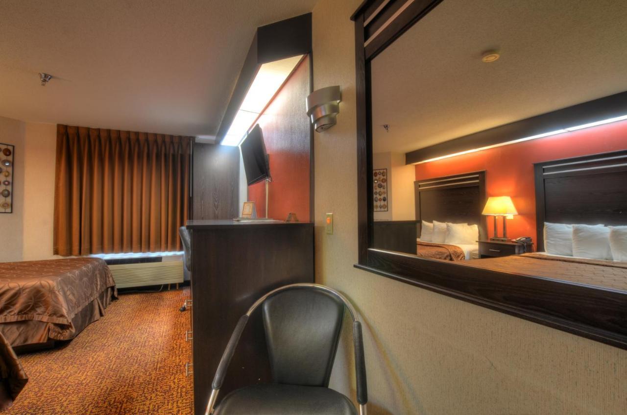 Smoky Mountain Inn & Suites Cherokee Ngoại thất bức ảnh